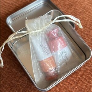 Glossier cloud paint minis